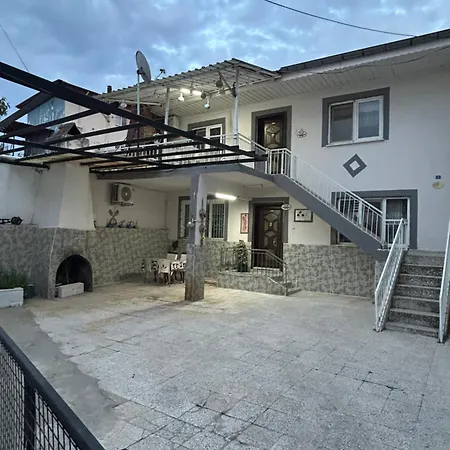 Happy House 1 Apartment *
